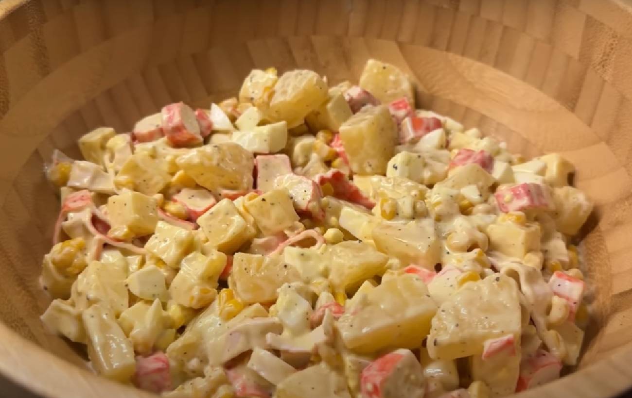 Смачніше олів'є: три рецепти салатів на святковий стіл